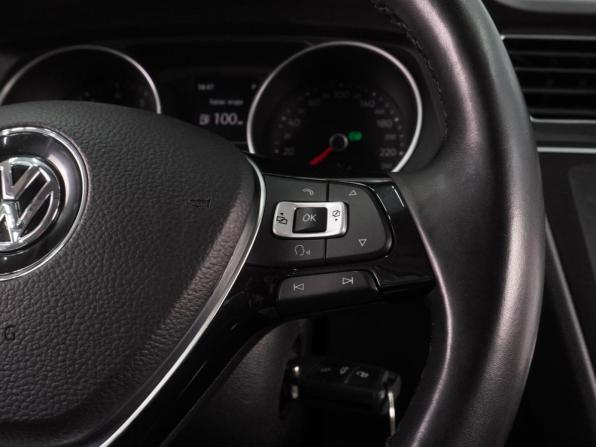 Volkswagen Tiguan II с пробегом 2018 года, цена 2 199 000 рублей, 101164 км, внедорожник, Автокод Объявления