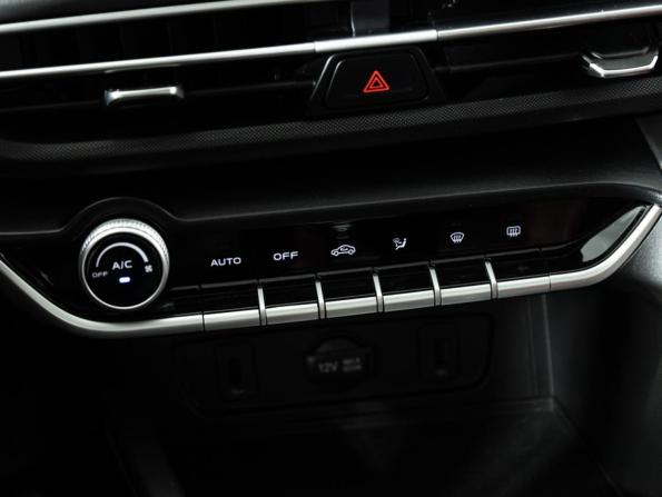 Changan Eado Plus с пробегом 2023 года, цена 1 775 000 рублей, 11885 км, седан, Автокод Объявления