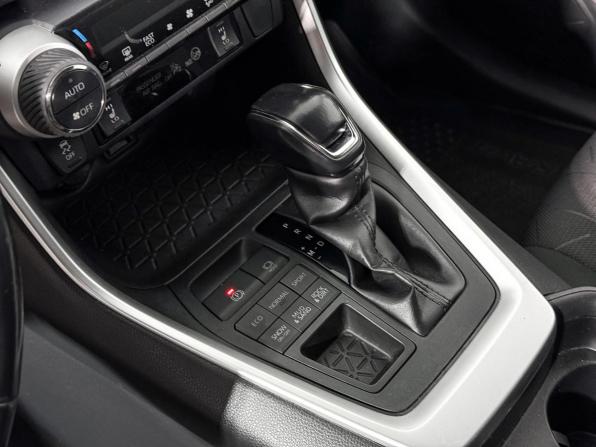 Toyota RAV4 V (XA50) с пробегом 2019 года, цена 2 590 000 рублей, 147000 км, внедорожник, Автокод Объявления
