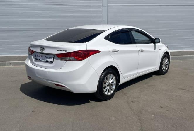 Hyundai Elantra V (MD) с пробегом 2013 года, цена 1 040 000 рублей, 137660 км, седан, Автокод Объявления