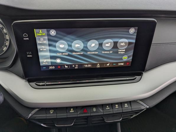 Skoda Octavia IV (A8) с пробегом 2021 года, цена 2 500 000 рублей, 48065 км, лифтбек, Автокод Объявления