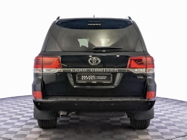 Toyota Land Cruiser 200 Series Рестайлинг 2 с пробегом 2020 года, цена 7 850 000 рублей, 136625 км, внедорожник, Автокод Объявления