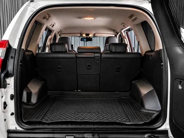 Toyota Land Cruiser Prado 150 Series Рестайлинг 1 с пробегом 2014 года, цена 3 649 000 рублей, 205003 км, внедорожник, Автокод Объявления