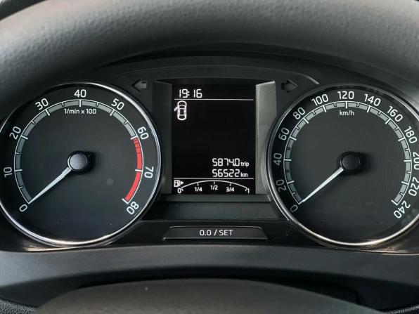 Skoda Rapid I Рестайлинг с пробегом 2018 года, цена 1 395 000 рублей, 56522 км, лифтбек, Автокод Объявления