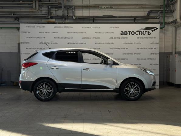 Hyundai ix35 I Рестайлинг с пробегом 2014 года, цена 1 099 000 рублей, 218950 км, внедорожник, Автокод Объявления