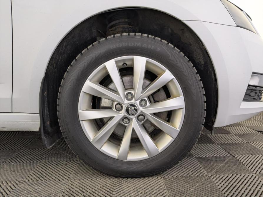 Skoda Octavia III (A7) Рестайлинг Москва  - изображение 12