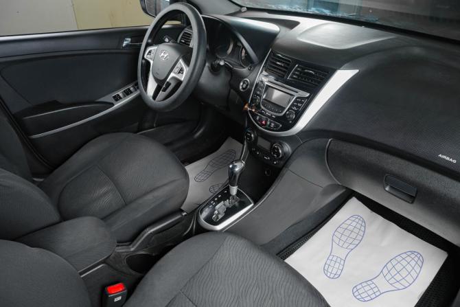 Hyundai Solaris I с пробегом 2013 года, цена 899 000 рублей, 198000 км, седан, Автокод Объявления