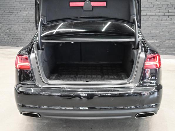 Audi A6 IV (C7) Рестайлинг с пробегом 2015 года, цена 2 660 000 рублей, 184243 км, седан, Автокод Объявления