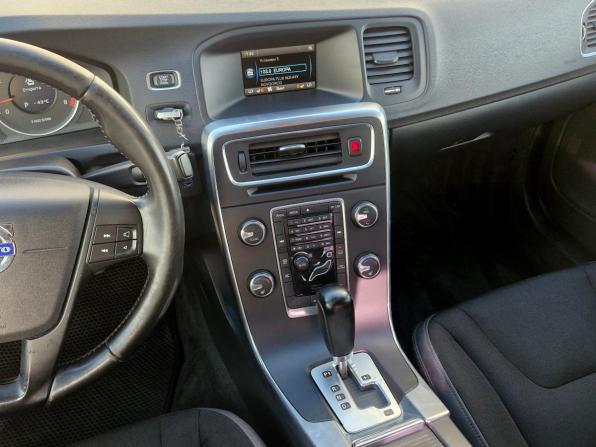 Volvo S60 II с пробегом 2011 года, цена 689 000 рублей, 278817 км, седан, Автокод Объявления