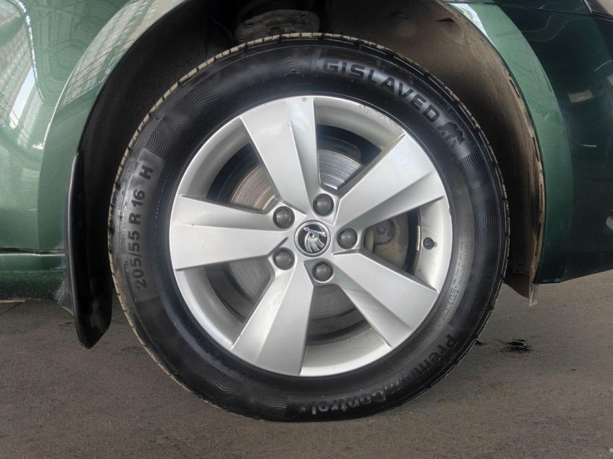 Skoda Octavia III (A7) Рестайлинг Москва  - изображение 18