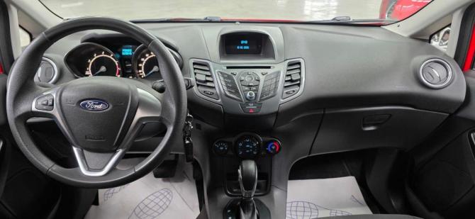 Ford Fiesta Mk6 Рестайлинг с пробегом 2016 года, цена 1 020 000 рублей, 30000 км, хэтчбек, Автокод Объявления