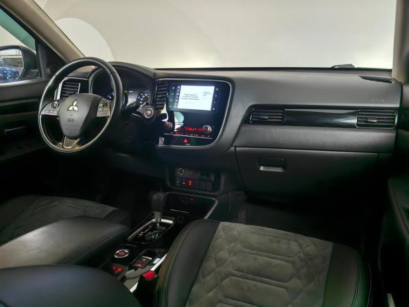 Mitsubishi Outlander III Рестайлинг 3 с пробегом 2021 года, цена 2 499 000 рублей, 103985 км, внедорожник, Автокод Объявления
