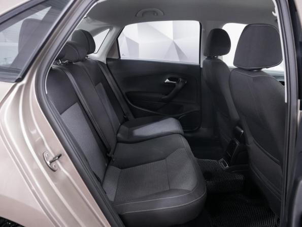 Volkswagen Polo V Рестайлинг с пробегом 2016 года, цена 970 000 рублей, 165112 км, седан, Автокод Объявления