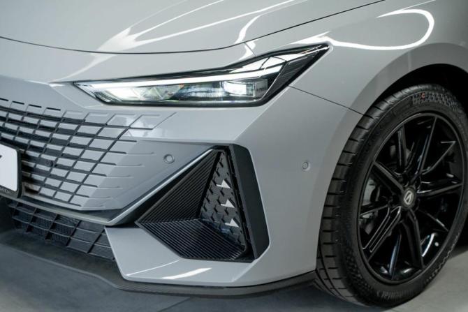 Новый Changan UNI-V I 2025 года, цена 3 429 900 рублей, лифтбек, Автокод Объявления