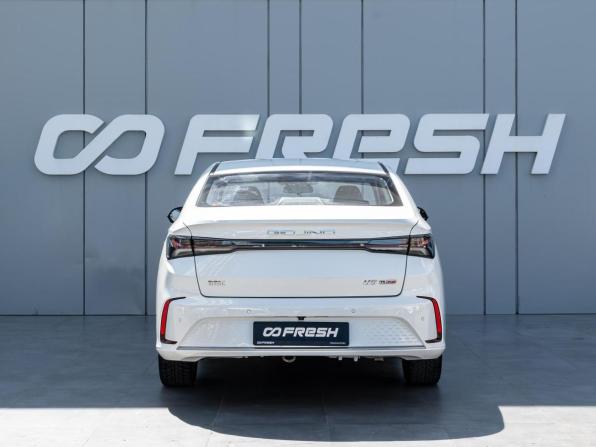 BAIC U5 Plus с пробегом 2023 года, цена 1 290 000 рублей, 48842 км, седан, Автокод Объявления
