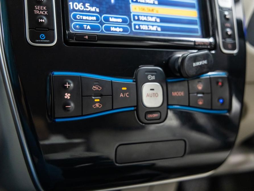 Nissan Leaf I (ZE0/AZE0) Волгоград  - изображение 33