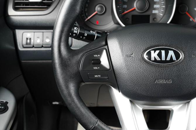 Kia Rio III с пробегом 2014 года, цена 959 000 рублей, 106700 км, хэтчбек, Автокод Объявления