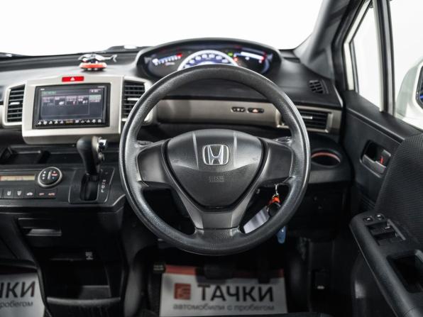 Honda Freed I с пробегом 2010 года, цена 899 000 рублей, 171968 км, компактвэн, Автокод Объявления
