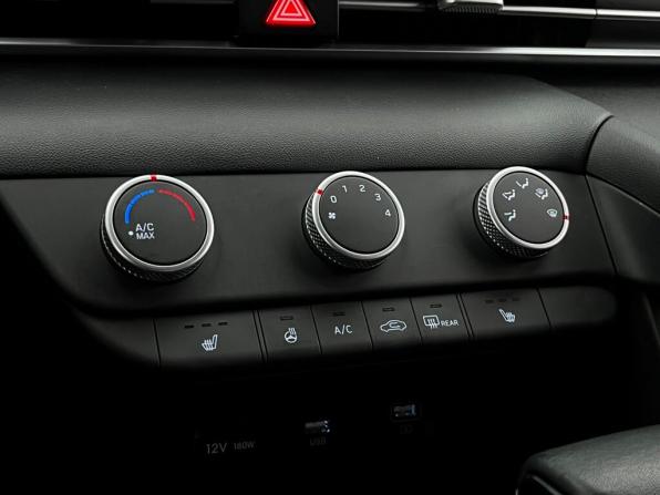 Hyundai Elantra VII (CN7) с пробегом 2022 года, цена 2 237 400 рублей, 30649 км, седан, Автокод Объявления