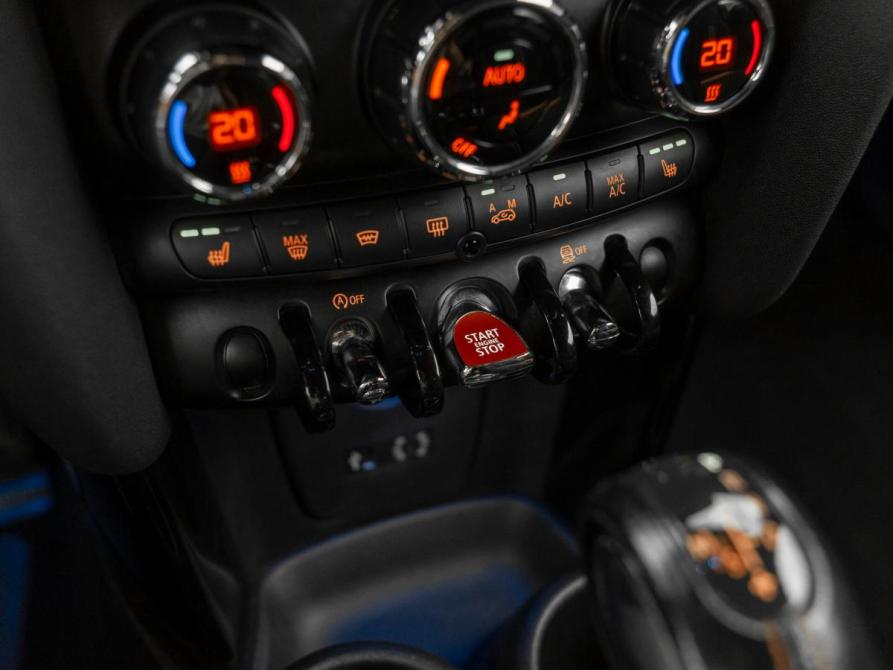 Mini Hatch III (F55/F56) Москва  - изображение 17