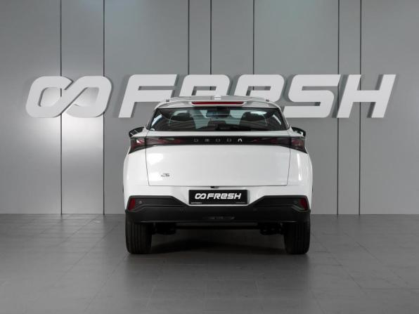 Omoda C5 II с пробегом 2026 года, цена 2 199 000 рублей, 9 км, внедорожник, Автокод Объявления