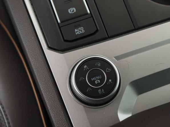 Volkswagen Touareg III с пробегом 2021 года, цена 6 490 000 рублей, 72937 км, внедорожник, Автокод Объявления