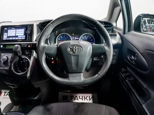 Toyota Wish II Рестайлинг с пробегом 2012 года, цена 1 480 000 рублей, 137425 км, минивэн, Автокод Объявления
