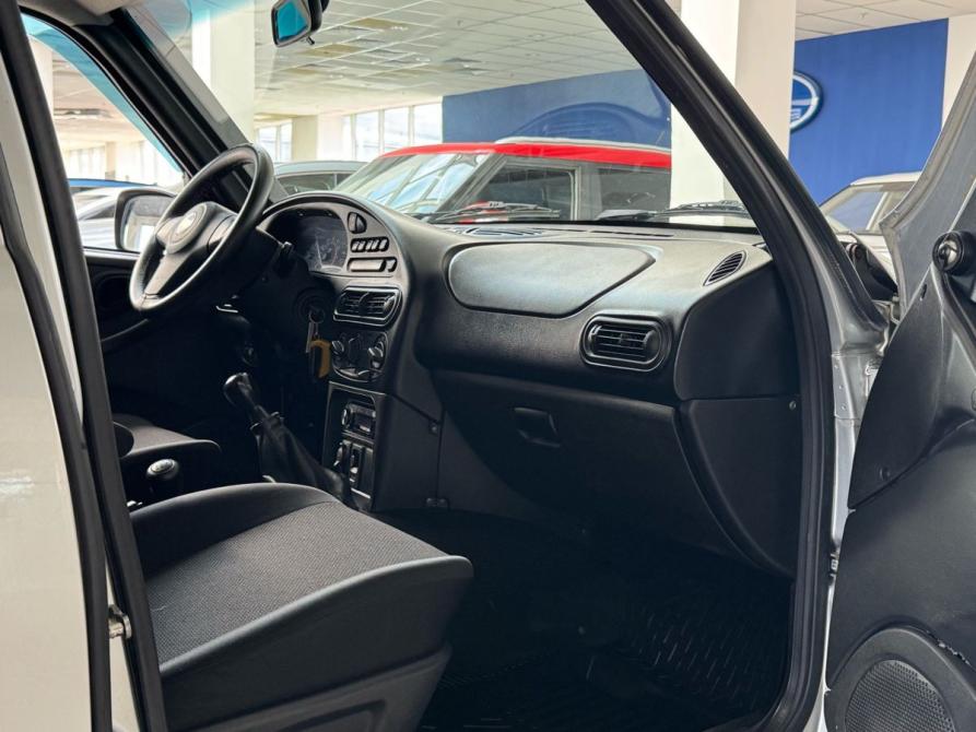 Chevrolet Niva I Рестайлинг Челябинск  - изображение 22
