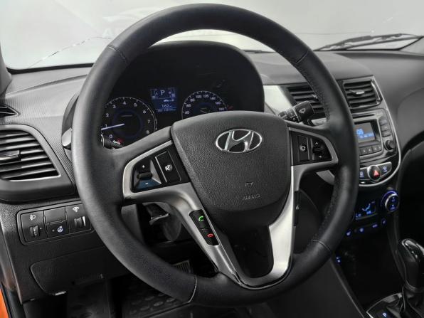 Hyundai Solaris I Рестайлинг с пробегом 2015 года, цена 1 050 000 рублей, 178171 км, седан, Автокод Объявления