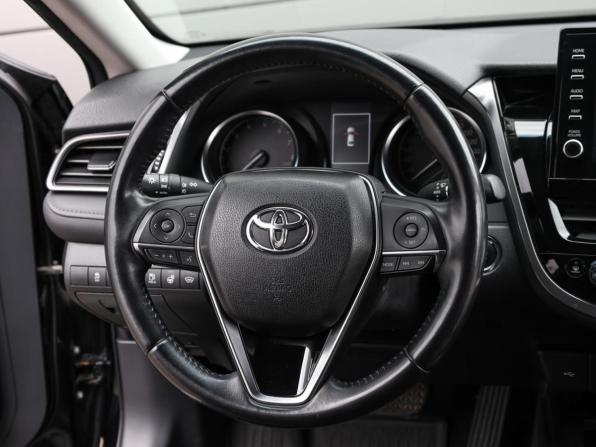 Toyota Camry VIII (XV70) Рестайлинг с пробегом 2021 года, цена 3 049 000 рублей, 61088 км, седан, Автокод Объявления
