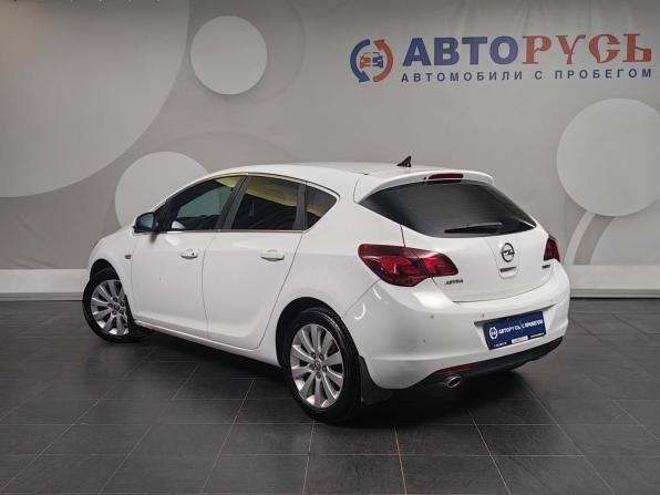 Opel Astra J с пробегом 2011 года, цена 645 000 рублей, 183851 км, хэтчбек, Автокод Объявления