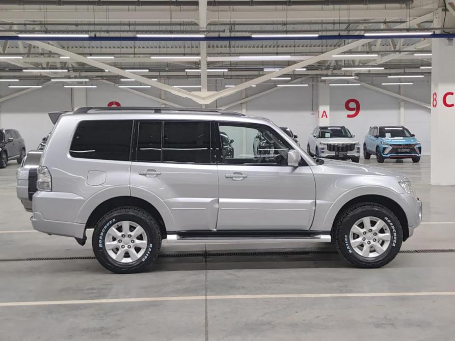 Mitsubishi Pajero IV Рестайлинг 1 Казань  - изображение 5