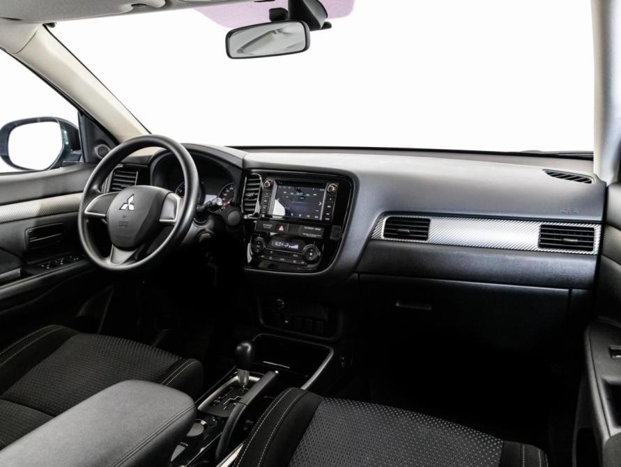 Mitsubishi Outlander III Рестайлинг 2 Санкт-Петербург  - изображение 10