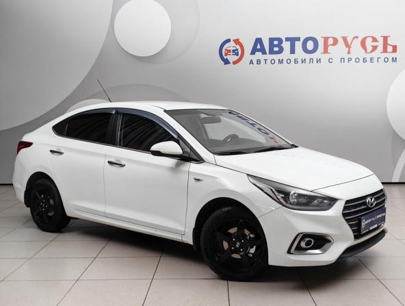 Hyundai Solaris II с пробегом 2017 года, цена 798 000 рублей, 287000 км, седан, Автокод Объявления