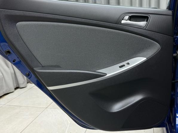 Hyundai Solaris I с пробегом 2012 года, цена 839 000 рублей, 130936 км, хэтчбек, Автокод Объявления