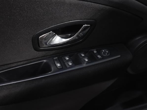 Renault Fluence I Рестайлинг с пробегом 2013 года, цена 570 000 рублей, 318695 км, седан, Автокод Объявления