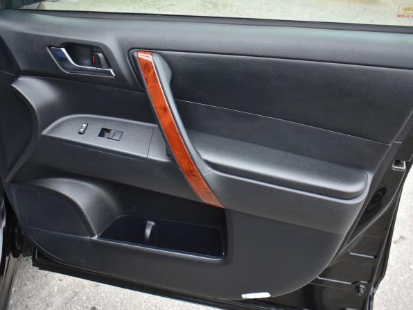 Toyota Highlander II (XU40) Рестайлинг с пробегом 2011 года, цена 1 749 000 рублей, 243518 км, внедорожник, Автокод Объявления