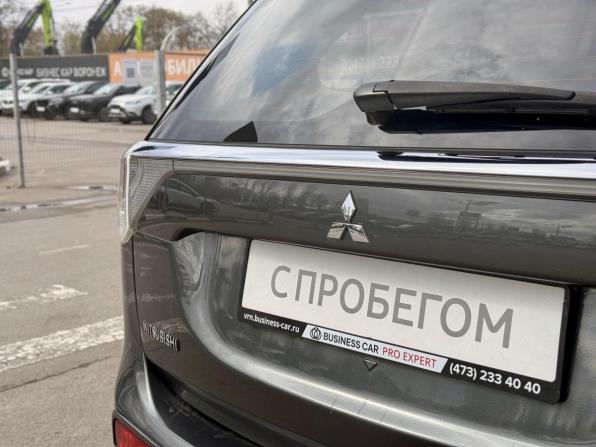 Mitsubishi Outlander III Рестайлинг с пробегом 2014 года, цена 1 345 000 рублей, 212845 км, внедорожник, Автокод Объявления