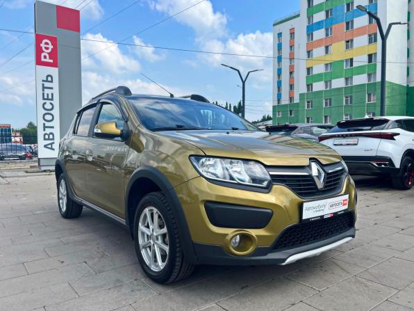 Renault Sandero II с пробегом 2017 года, цена 1 049 300 рублей, 101332 км, хэтчбек, Автокод Объявления