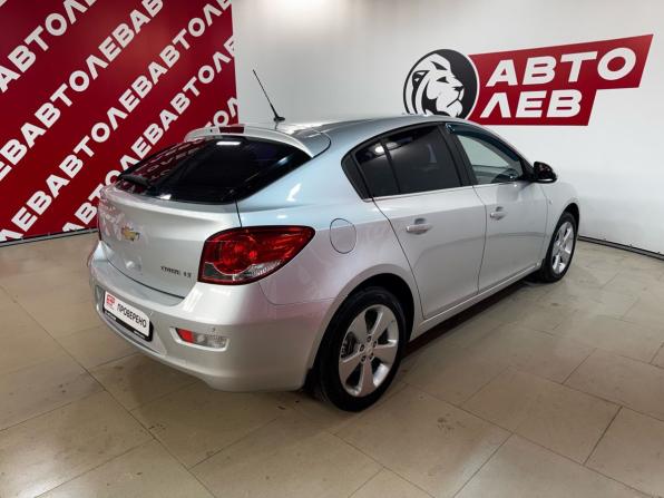 Chevrolet Cruze I Рестайлинг с пробегом 2012 года, цена 899 000 рублей, 93542 км, хэтчбек, Автокод Объявления