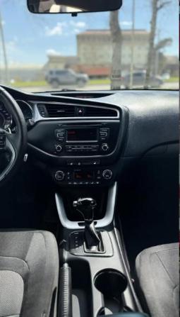 Kia Ceed II Рестайлинг с пробегом 2015 года, цена 1 050 000 рублей, 194000 км, хэтчбек, Автокод Объявления