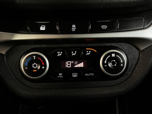 Lada (ВАЗ) Vesta I с пробегом 2018 года, цена 829 900 рублей, 196190 км, седан, Автокод Объявления