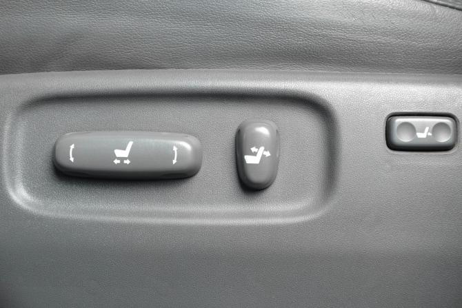 Toyota Land Cruiser 200 Series с пробегом 2010 года, цена 3 299 000 рублей, 198000 км, внедорожник, Автокод Объявления