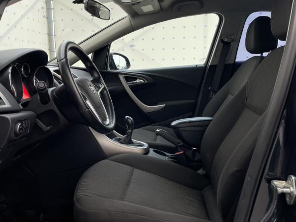 Opel Astra J с пробегом 2012 года, цена 880 000 рублей, 118131 км, хэтчбек, Автокод Объявления