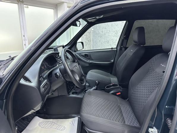 Lada (ВАЗ) Niva Travel I с пробегом 2023 года, цена 1 235 000 рублей, 10032 км, внедорожник, Автокод Объявления