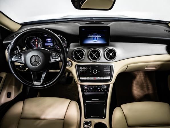 Mercedes-Benz GLA I (X156) Рестайлинг с пробегом 2019 года, цена 2 248 000 рублей, 171924 км, внедорожник, Автокод Объявления