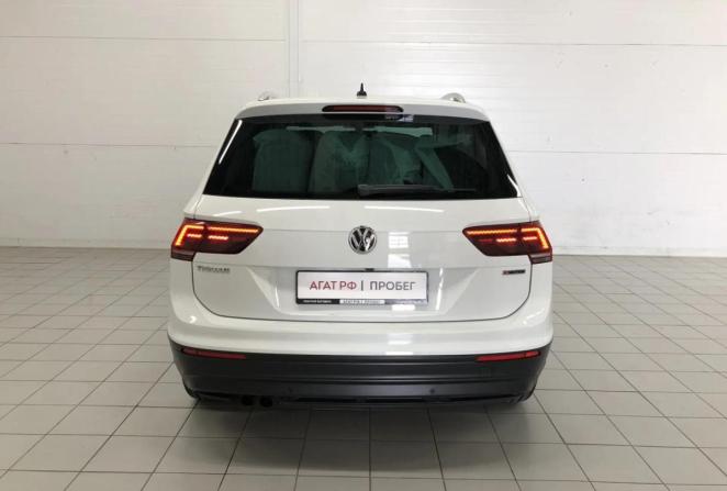 Volkswagen Tiguan II с пробегом 2018 года, цена 2 950 000 рублей, 76241 км, внедорожник, Автокод Объявления