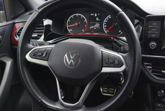 Volkswagen Polo VI с пробегом 2021 года, цена 1 849 000 рублей, 62501 км, лифтбек, Автокод Объявления