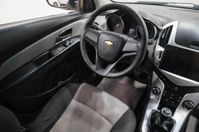 Chevrolet Cruze I Рестайлинг с пробегом 2014 года, цена 679 000 рублей, 180000 км, хэтчбек, Автокод Объявления