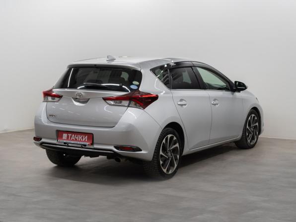 Toyota Auris II Рестайлинг с пробегом 2015 года, цена 1 297 000 рублей, 77633 км, хэтчбек, Автокод Объявления